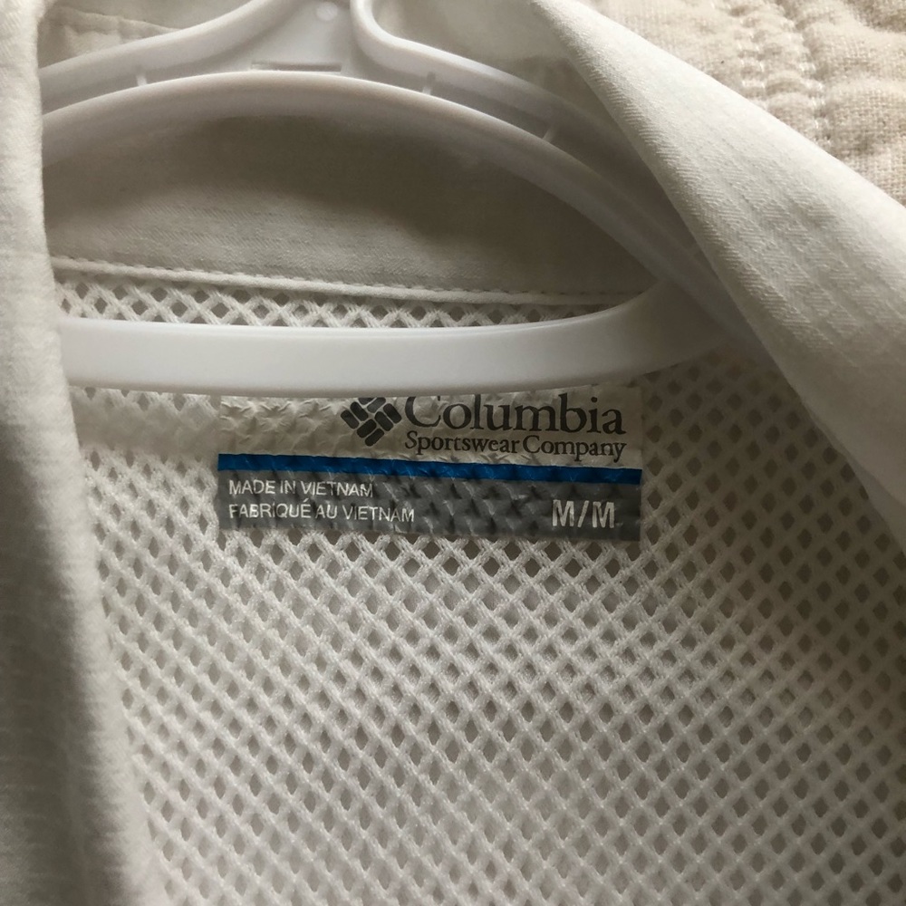 Button down Columbia - Picture 2 of 2